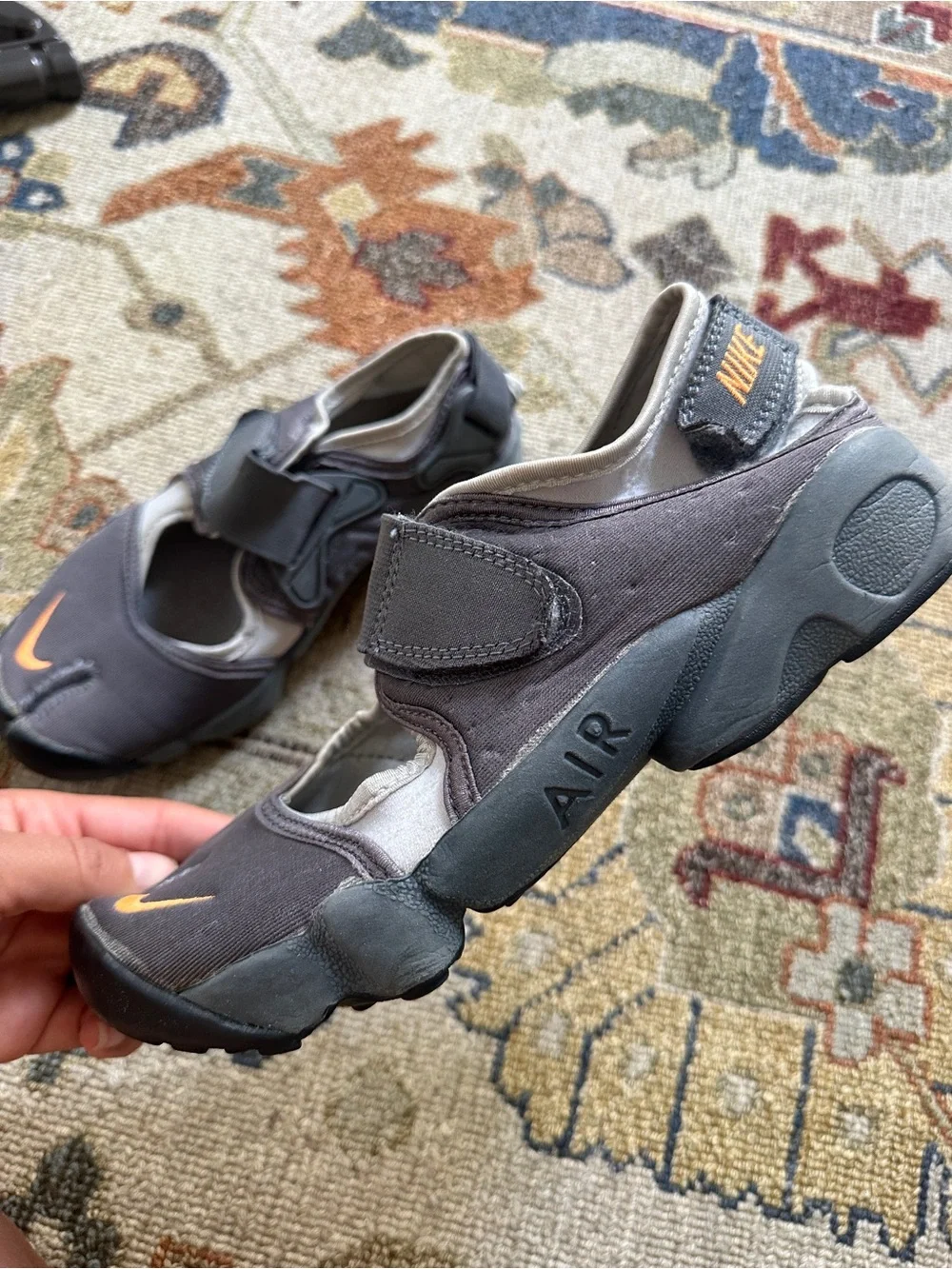 Nike Air Rift Grey Toe Sneakers sz EU 40